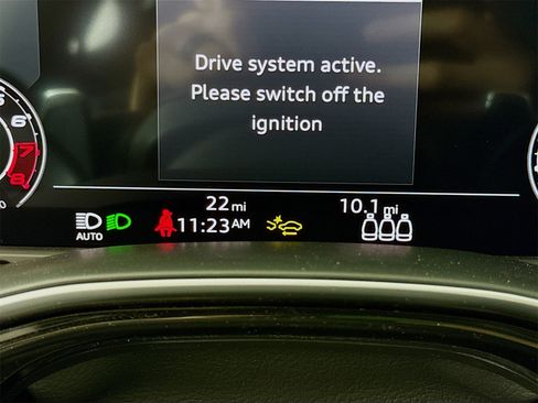 New 2025 Audi RS Q8 performance image 12