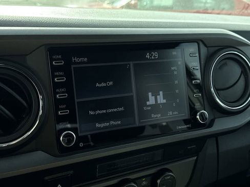 Used 2021 Toyota Tacoma TRD Off-Road image 18