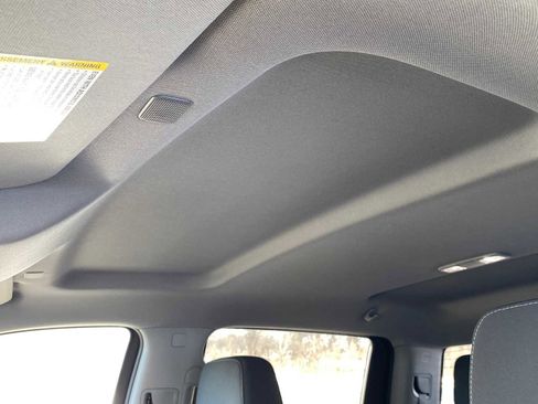 Used 2021 Chevrolet Silverado 1500 LT image 27