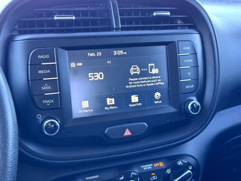 Used 2021 Kia Soul LX image 25