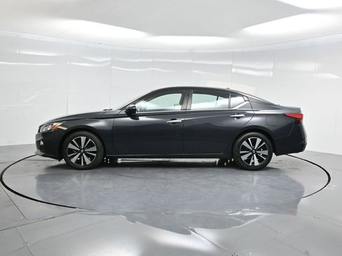 Used 2022 Nissan Altima 2.5 SV image 46