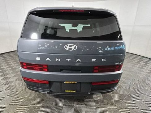 Used 2026 Hyundai Santa Fe SE FWD image 3