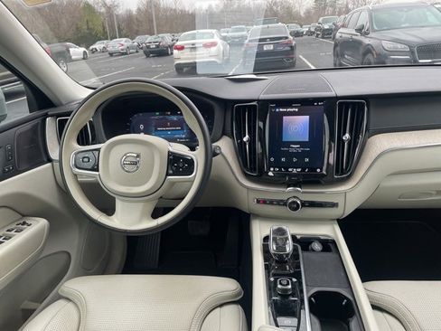 Used 2022 Volvo XC60 B6 Inscription w/ Advanced Package image 8