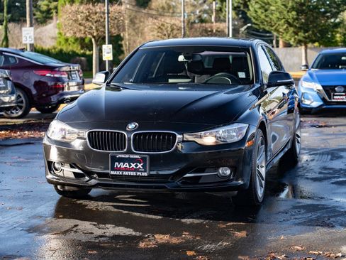 Used 2013 BMW 328i xDrive Sedan image 4