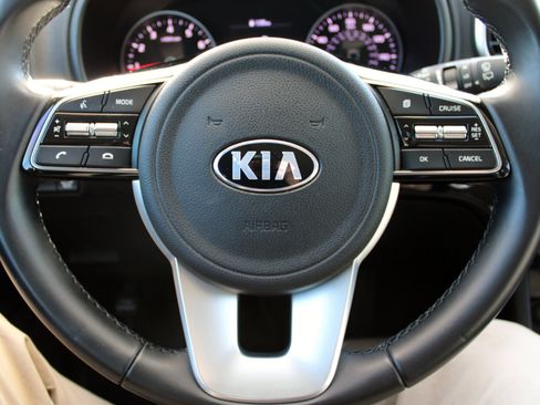 Used 2020 Kia Sportage EX image 20