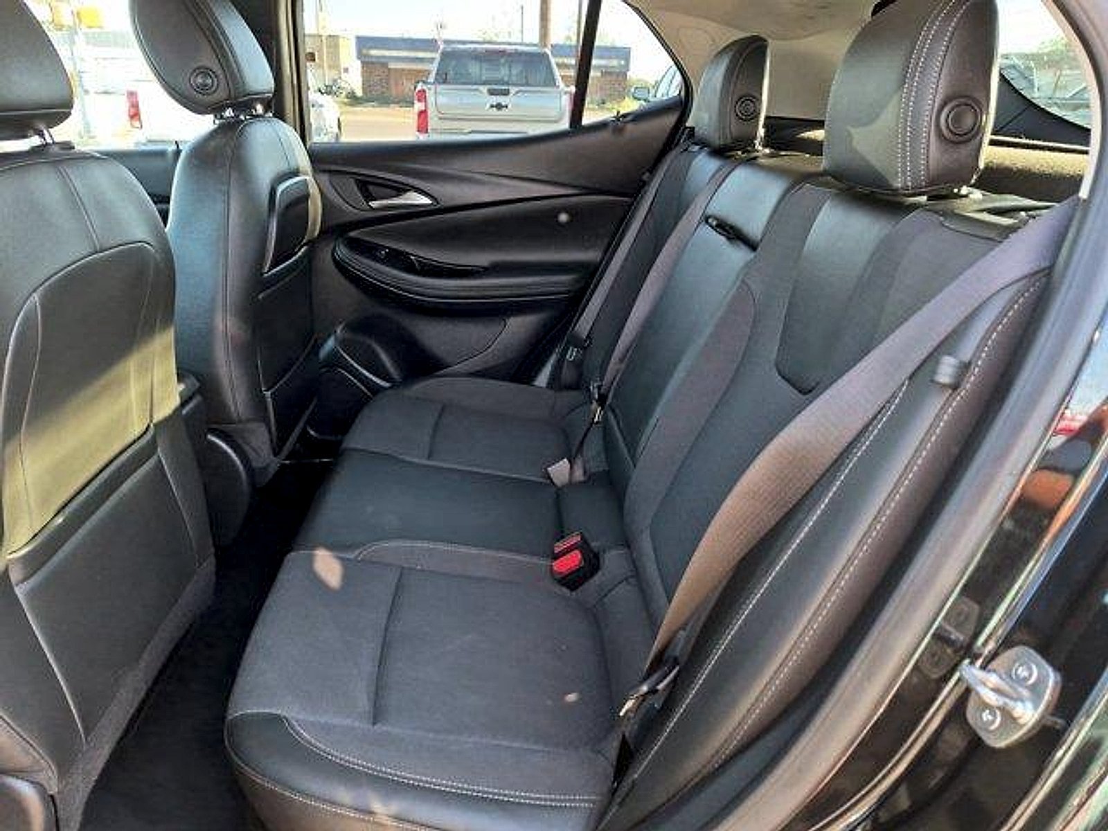 Used 2024 Buick Encore GX Preferred w/ Comfort Package FWD image 22