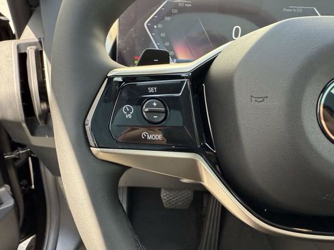 Used 2025 BMW X3 xDrive30i w/ Convenience Package image 16