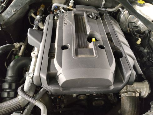Used 2018 Ford Mustang Convertible w/ Equipment Group 101A RWD image 30