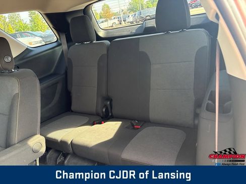 Used 2018 Chevrolet Traverse LT AWD/4WD image 16