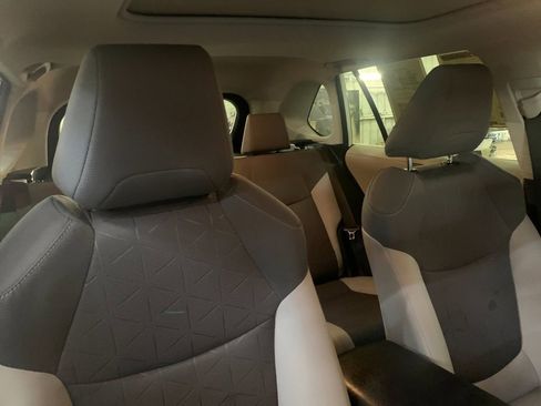 Used 2019 Toyota RAV4 XLE AWD/4WD image 20