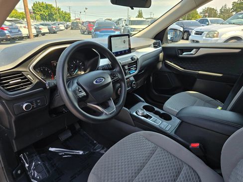 Used 2020 Ford Escape SE FWD image 23