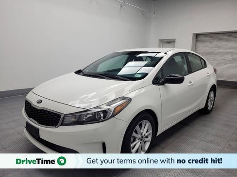 Used 2017 Kia Forte S FWD image 1