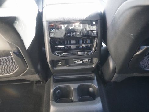 Used 2023 Jeep Grand Cherokee L Limited w/ Luxury Tech Group II image 40