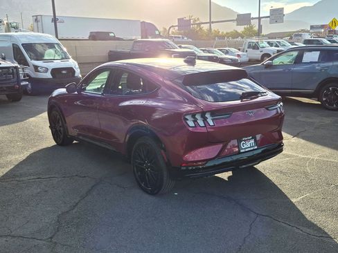 Used 2025 Ford Mustang Mach-E Premium w/ Sport Appearance Package AWD/4WD image 9