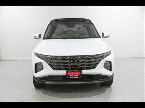 Certified 2024 Hyundai Tucson Limited AWD/4WD image 2