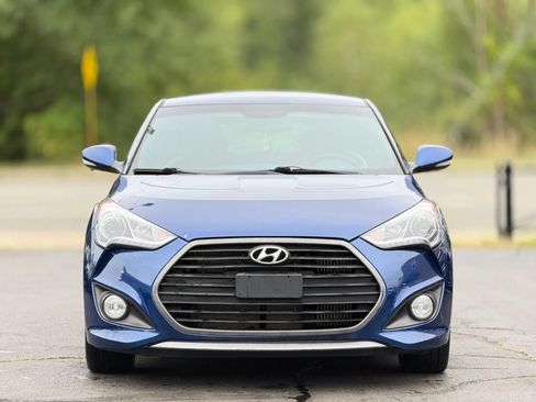 Used 2016 Hyundai Veloster Turbo FWD image 3