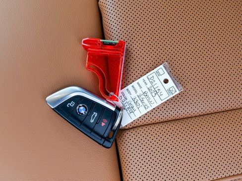 Used 2023 BMW 330i xDrive Sedan w/ Driving Assistance Package image 60