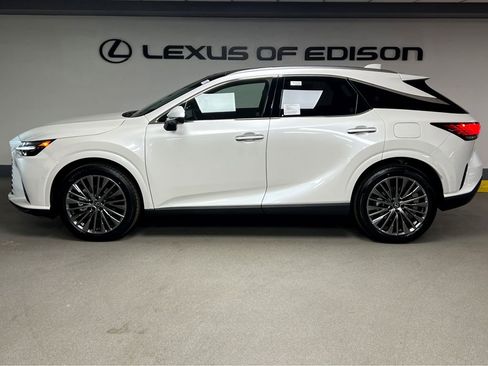 New 2026 Lexus RX 450h AWD image 4