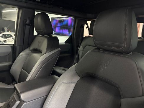 Used 2022 Ford Bronco Black Diamond w/ Sasquatch Package image 34