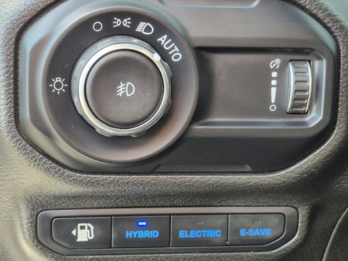 Used 2023 Jeep Wrangler Unlimited Rubicon 4xe w/ Steel Bumper Group image 30