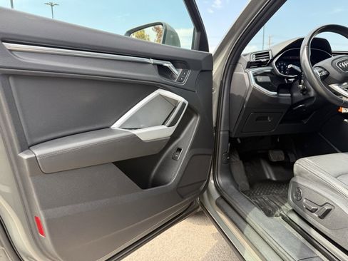 Used 2021 Audi Q3 2.0T Premium image 12