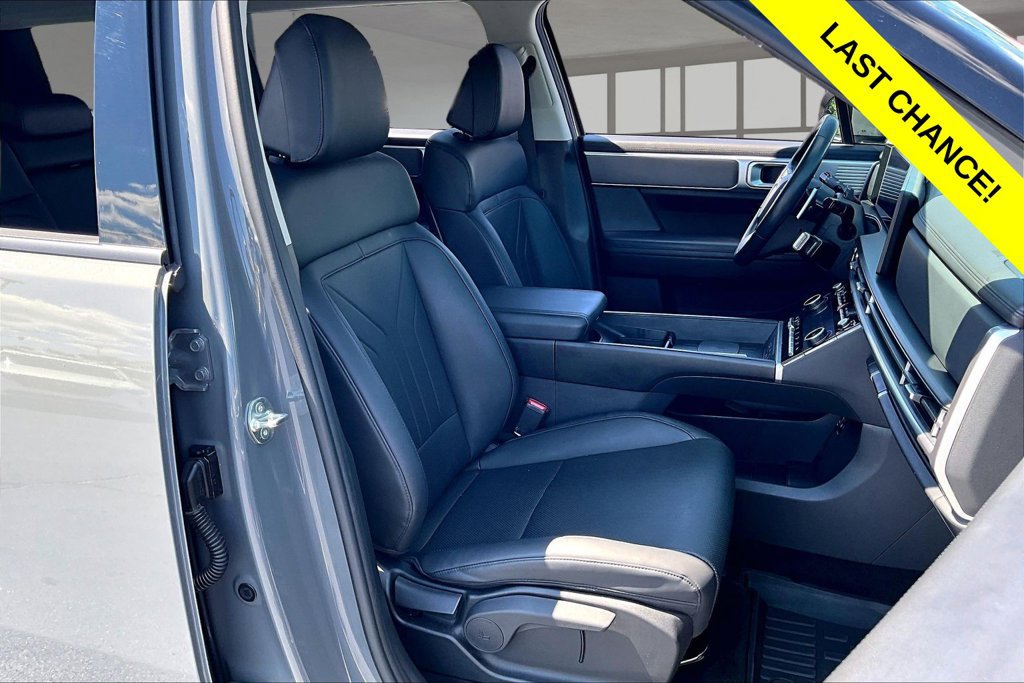 Used 2025 Hyundai Santa Fe SEL AWD/4WD image 7