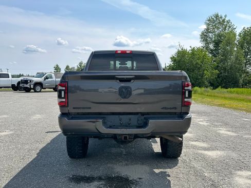 Used 2020 RAM 2500 Big Horn w/ Level 2 Equipment Group AWD/4WD image 4