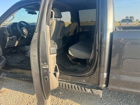 Used 2018 Ford F250 XL w/ Power Equipment Group AWD/4WD image 4