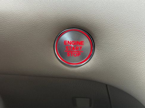 Certified 2025 Acura TLX w/ Technology Package image 23