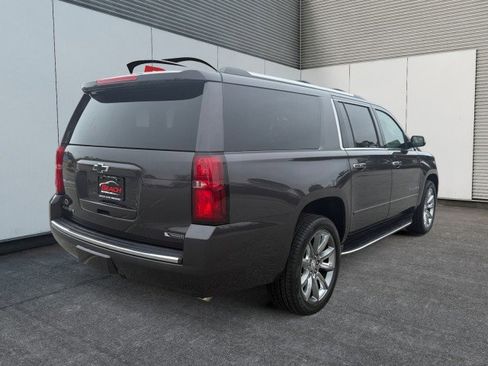 Used 2017 Chevrolet Suburban Premier image 13
