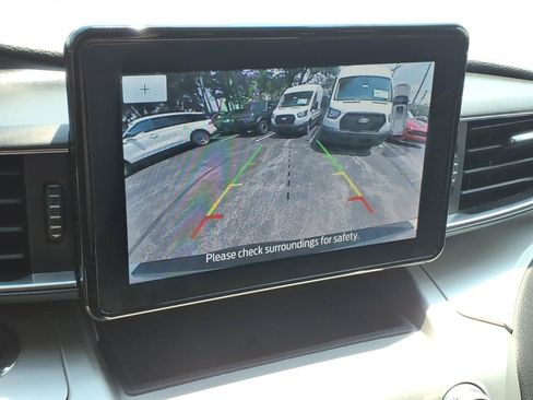 Certified 2022 Ford Explorer XLT w/ Equipment Group 202A AWD/4WD image 22