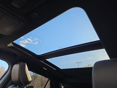 Used 2021 Ford Explorer ST w/ Equipment Group 401A image 31