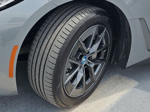 Certified 2023 BMW i4 eDrive35 w/ Premium Package RWD image 33