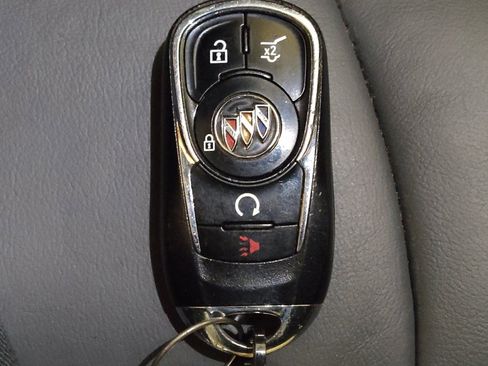 Used 2021 Buick Enclave Essence w/ Trailering Package, 5000 lbs. FWD image 32