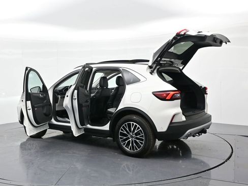 Used 2024 Ford Escape SE w/ PHEV Premium Package image 24