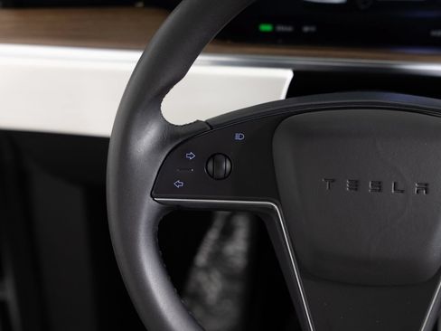 Used 2023 Tesla Model X AWD/4WD image 35