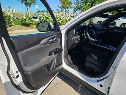 Used 2024 Dodge Hornet R/T image 15