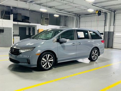 Used 2024 Honda Odyssey Touring image 17