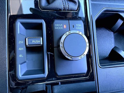 Certified 2025 Toyota Tundra SR5 w/ SR5 Convenience Package AWD/4WD image 35