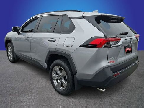 Used 2025 Toyota RAV4 XLE w/ Convenience Package FWD image 6