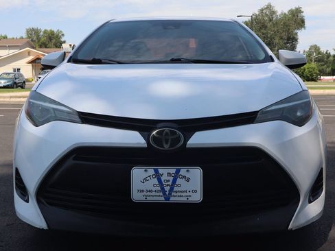 Used 2018 Toyota Corolla LE FWD image 13
