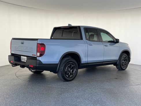 Used 2025 Honda Ridgeline TrailSport+ image 3