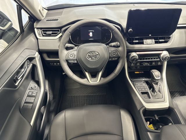 Used 2025 Toyota RAV4 XLE Premium AWD/4WD image 15