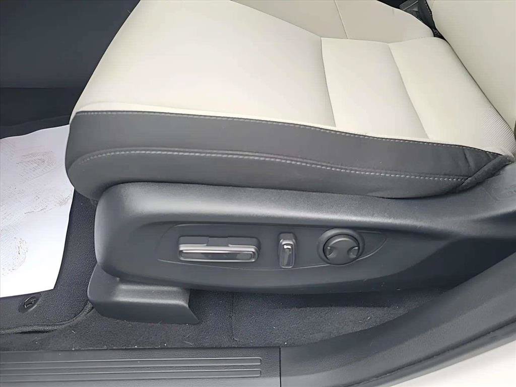 Used 2024 Honda CR-V EX image 15