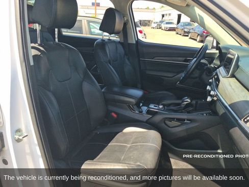 Used 2022 Kia Telluride EX w/ EX Premium Package FWD image 15