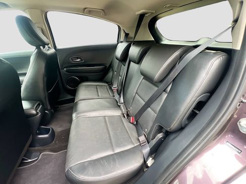 Used 2020 Honda HR-V Touring image 26