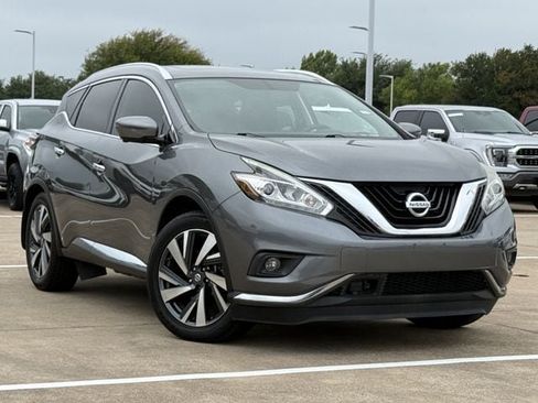 Used 2017 Nissan Murano Platinum w/ Platinum Technology Package FWD image 2