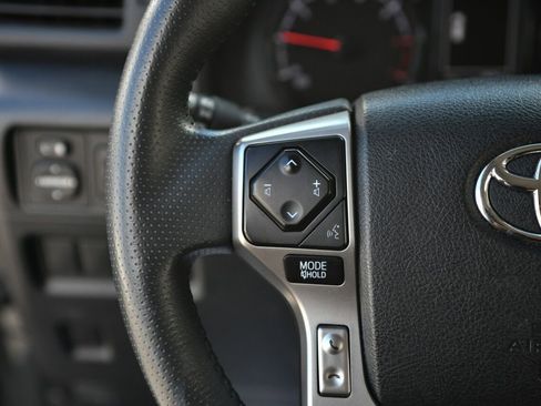 Used 2024 Toyota 4Runner SR5 image 22