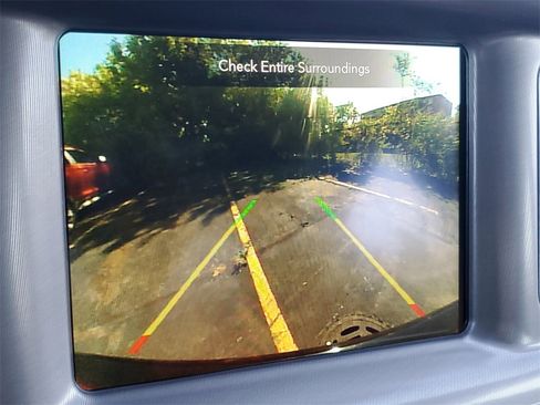 Used 2023 Dodge Charger SXT image 20