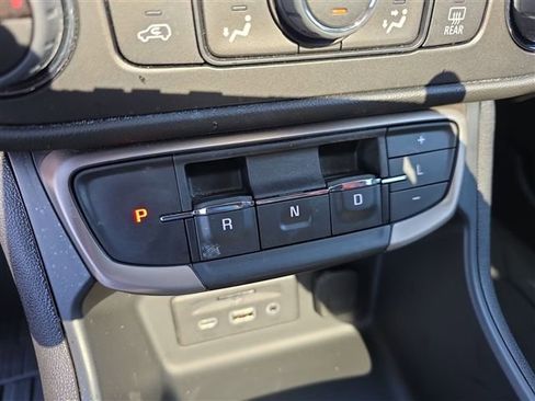 Used 2022 GMC Terrain Denali w/ LPO, Floor Liner Package image 28